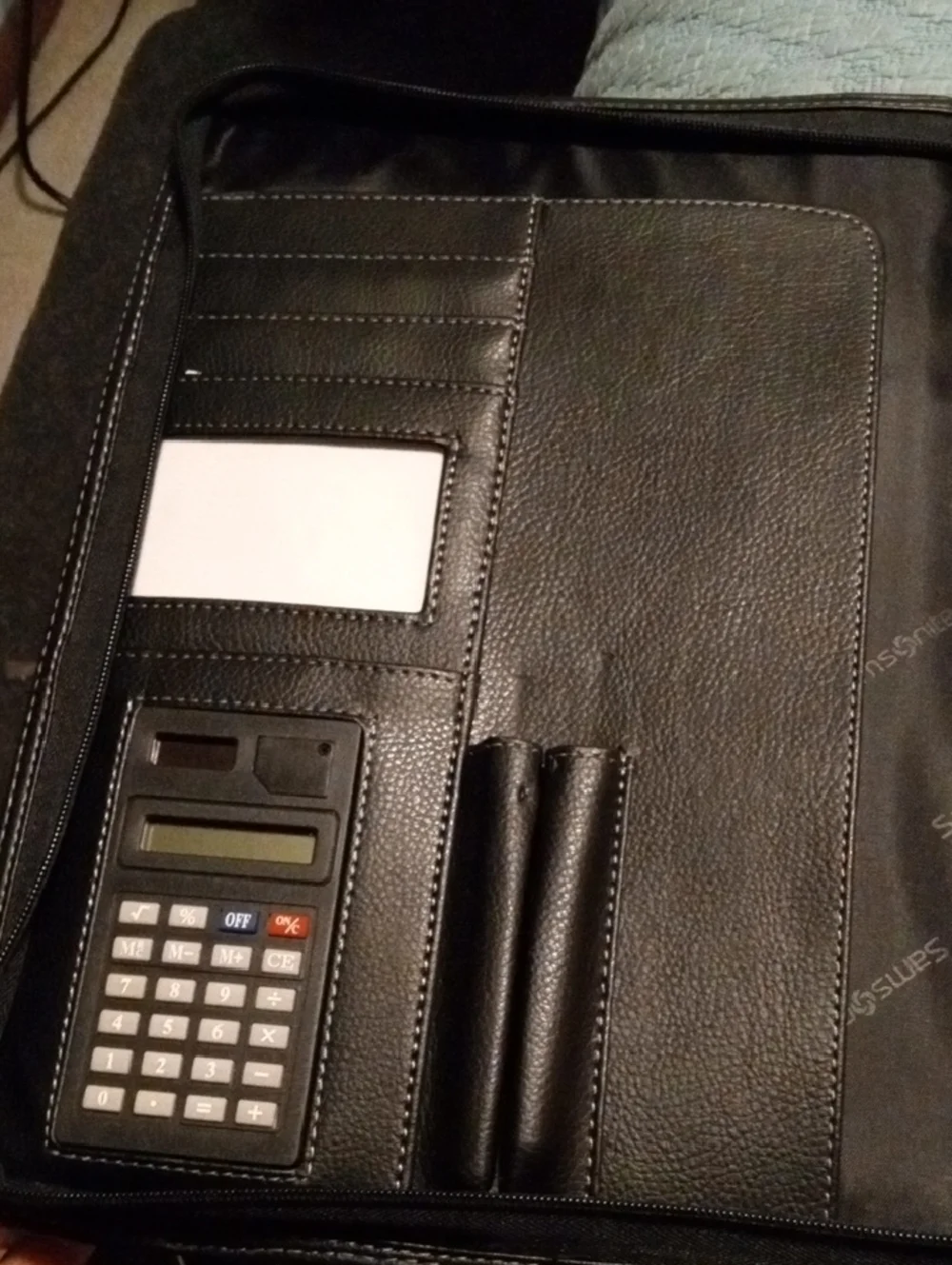 Samsonite Black Leather Laptop Briefcase with Shoulder Strap